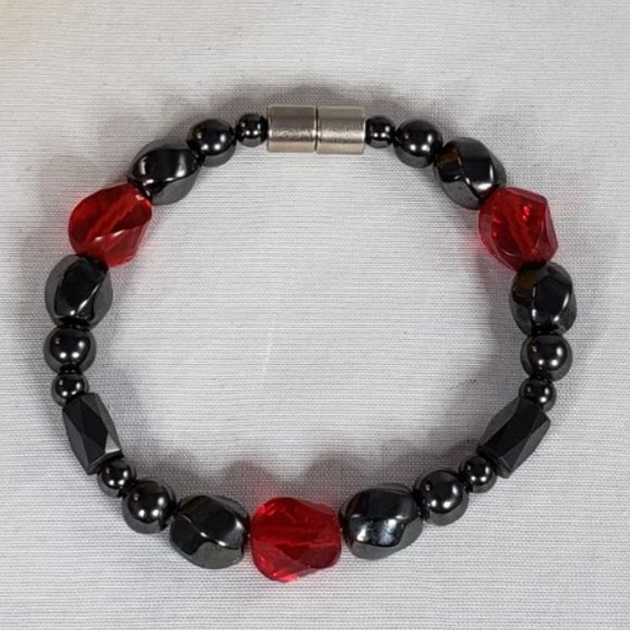Vintage Womens Black Hematite Beaded Magnetic Bracelet
